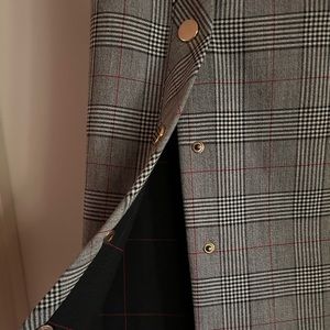 Zara plaid buttoned pencil skirt. Great condition, like new!